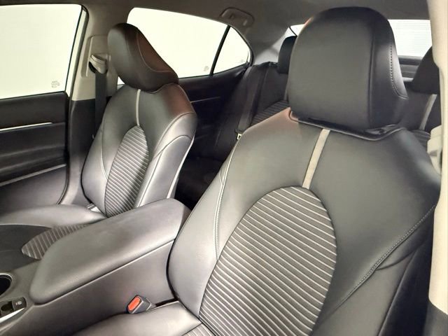 Used 2022 Toyota Camry SE image 30