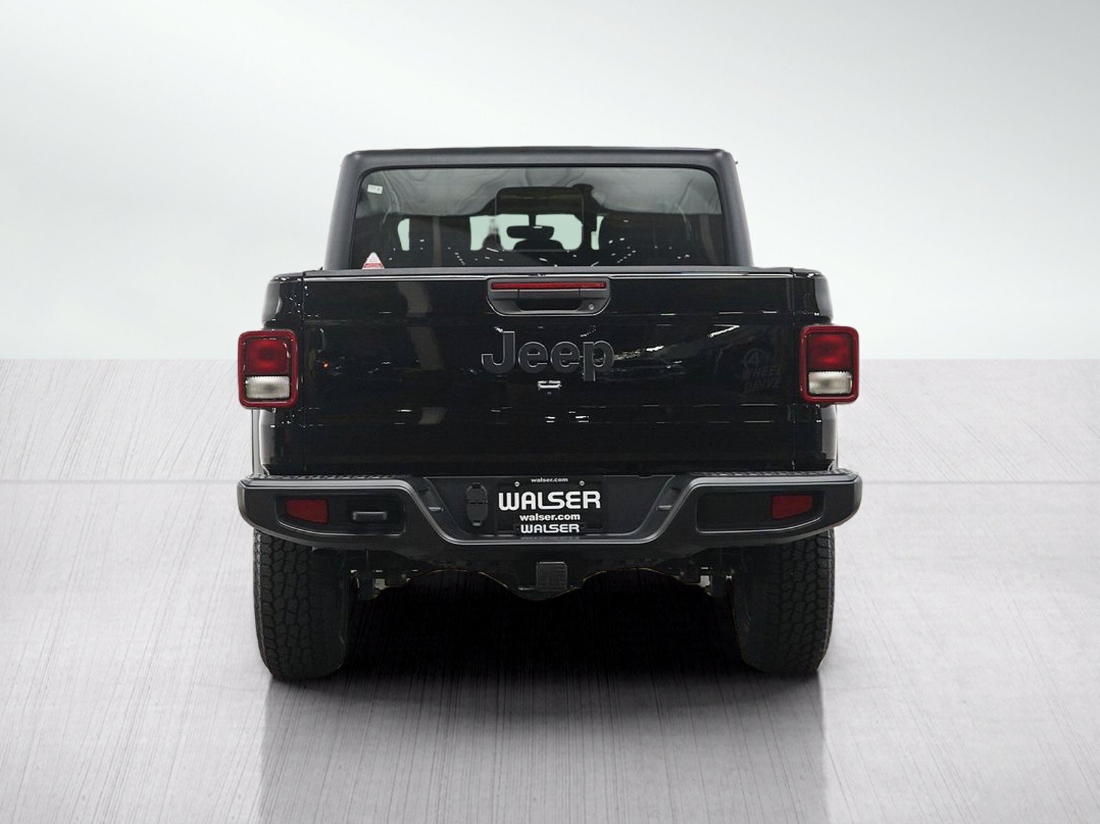 Used 2021 Jeep Gladiator Sport AWD/4WD image 4