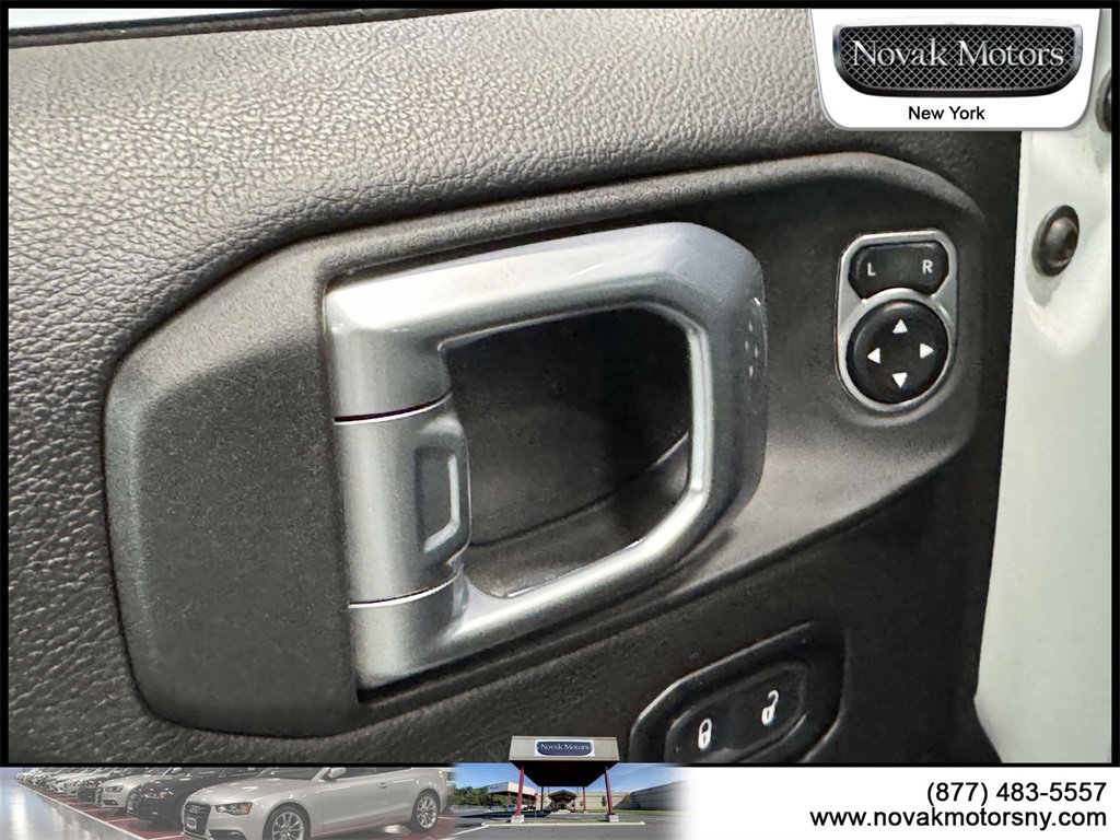 Used 2023 Jeep Wrangler Altitude image 14