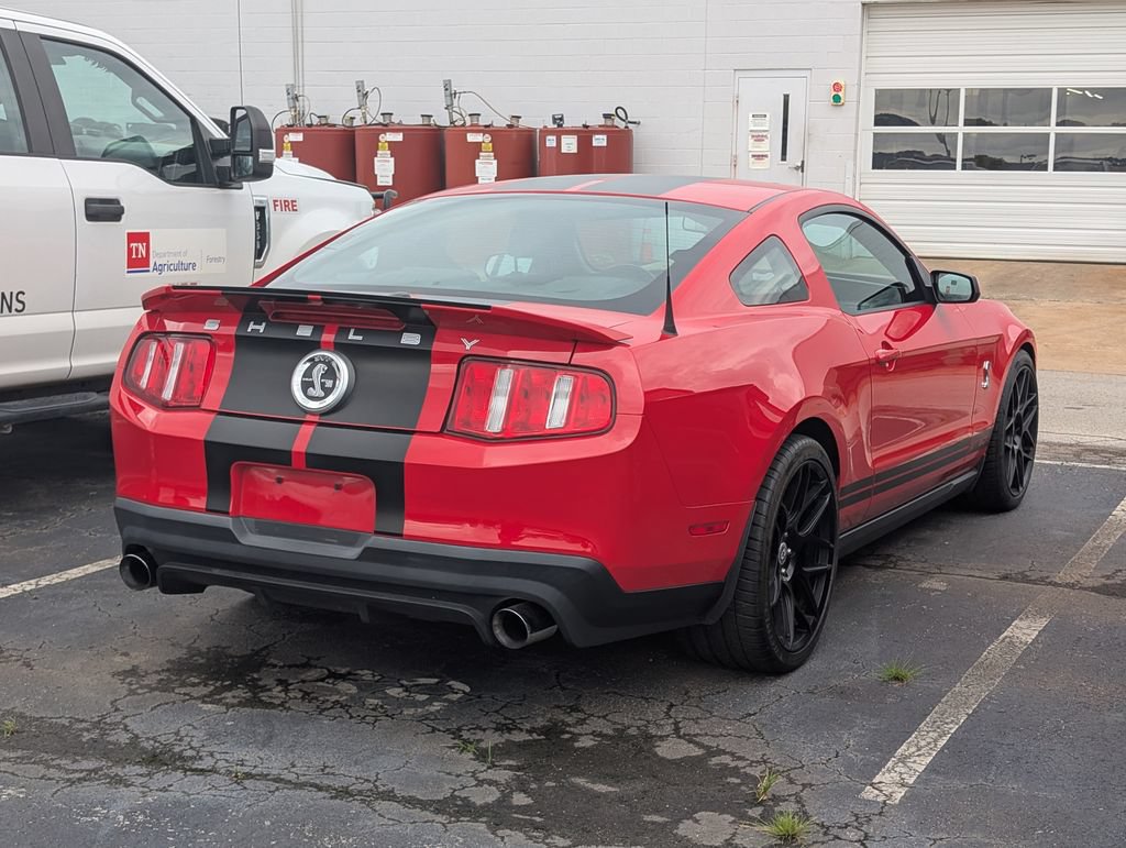 Used 2010 Ford Mustang Shelby GT500 RWD image 5