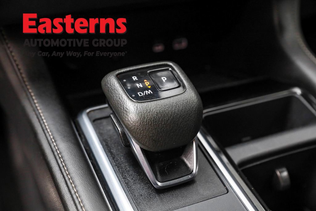 Used 2024 Nissan Pathfinder SL AWD/4WD image 13