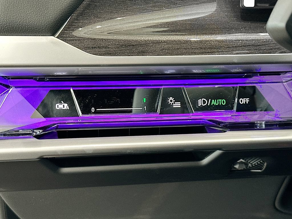 New 2026 BMW i7 M70 AWD/4WD image 8