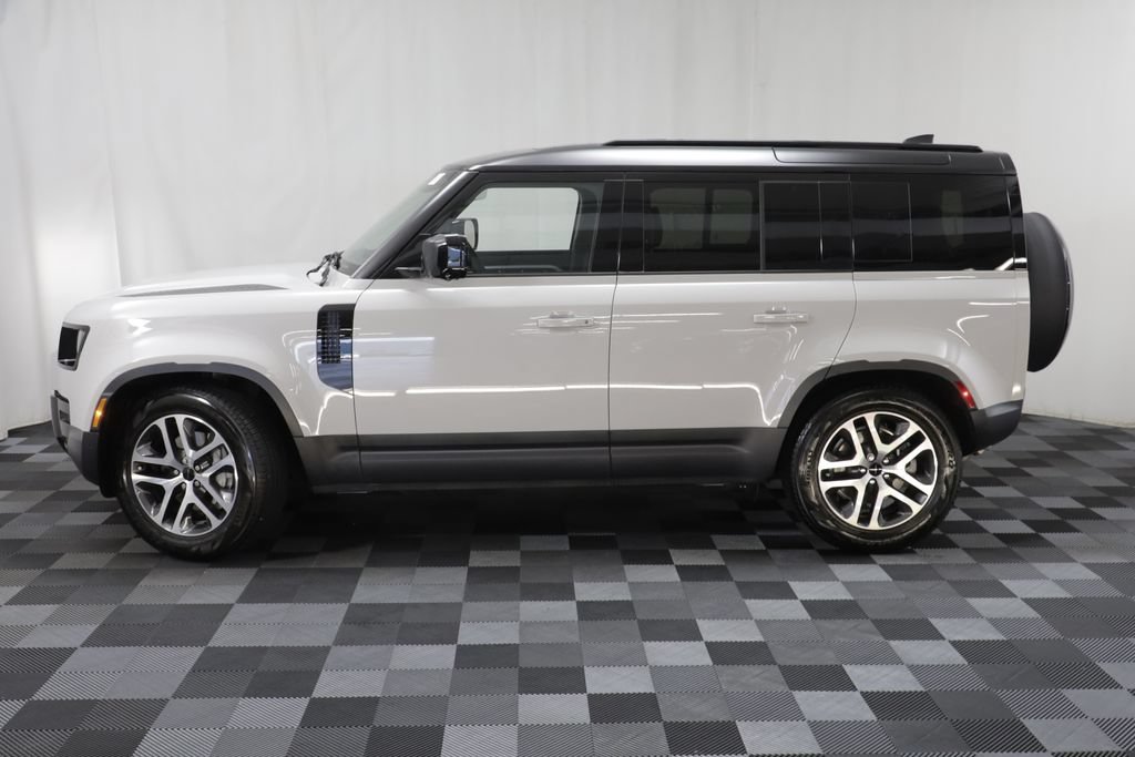 Certified 2026 Land Rover Defender 110 S AWD/4WD image 4
