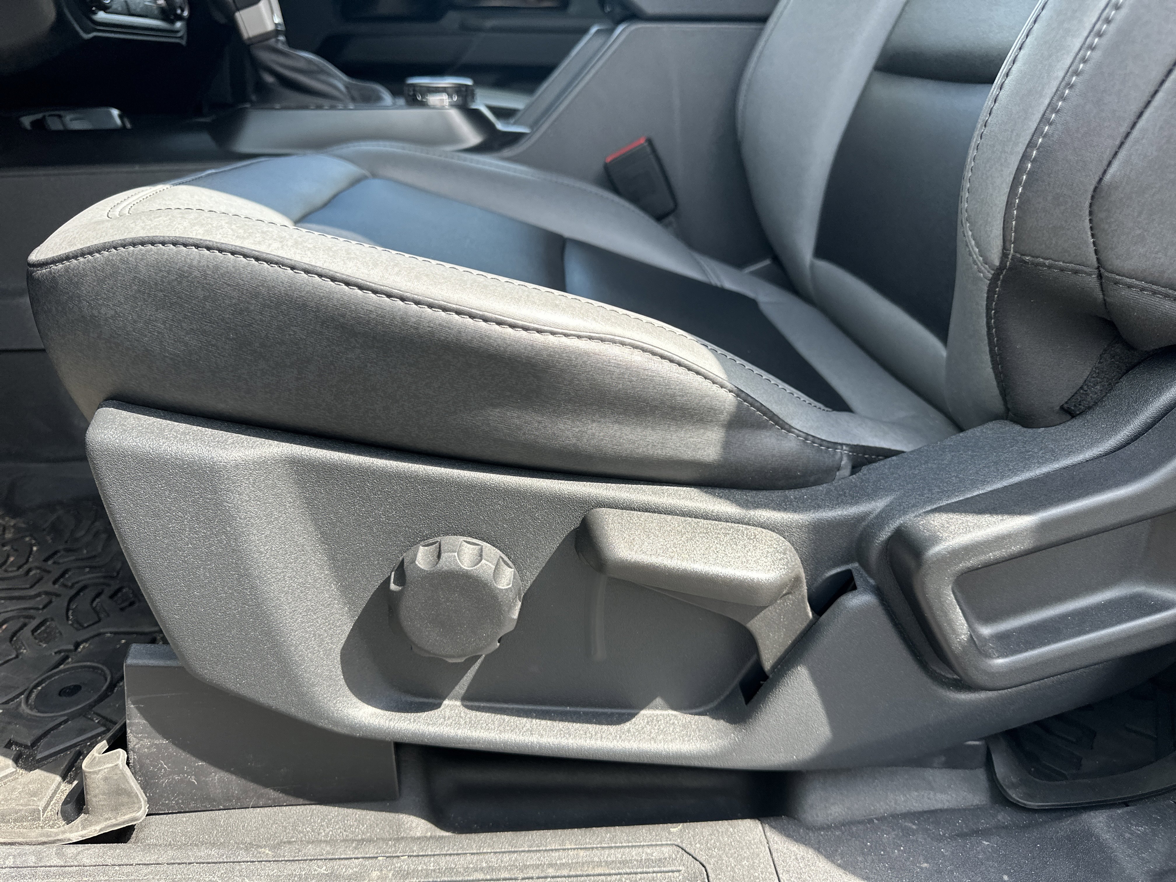 Certified 2024 Ford Bronco Big Bend image 9