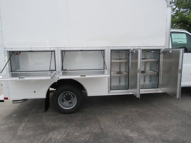 New 2025 GMC Savana 3500 w/ Power Convenience Package image 9