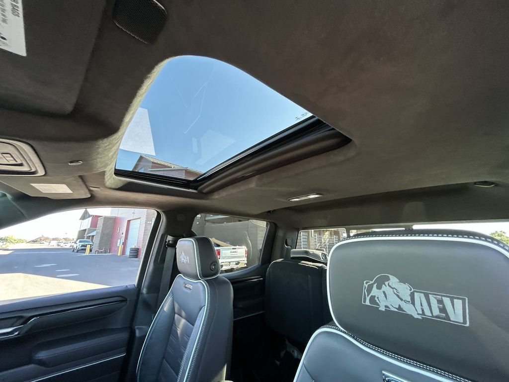 Used 2023 GMC Sierra 1500 AT4X w/ AT4X AEV Edition AWD/4WD image 19