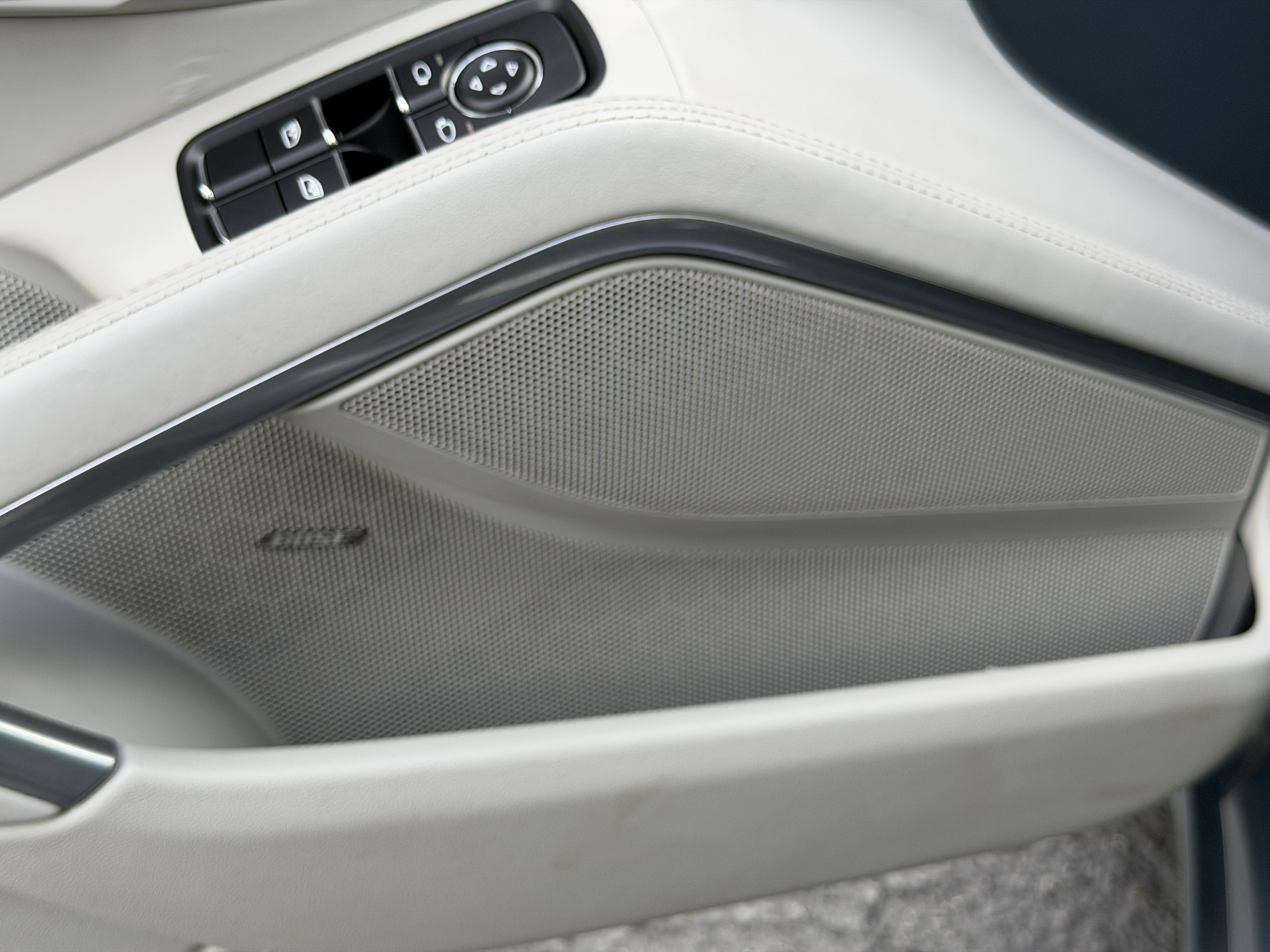 Certified 2018 Porsche 911 Carrera 4S image 17