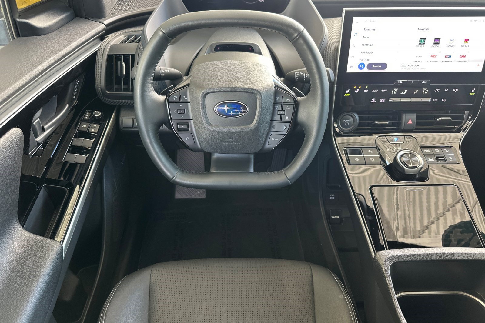 Used 2024 Subaru Solterra AWD/4WD image 18
