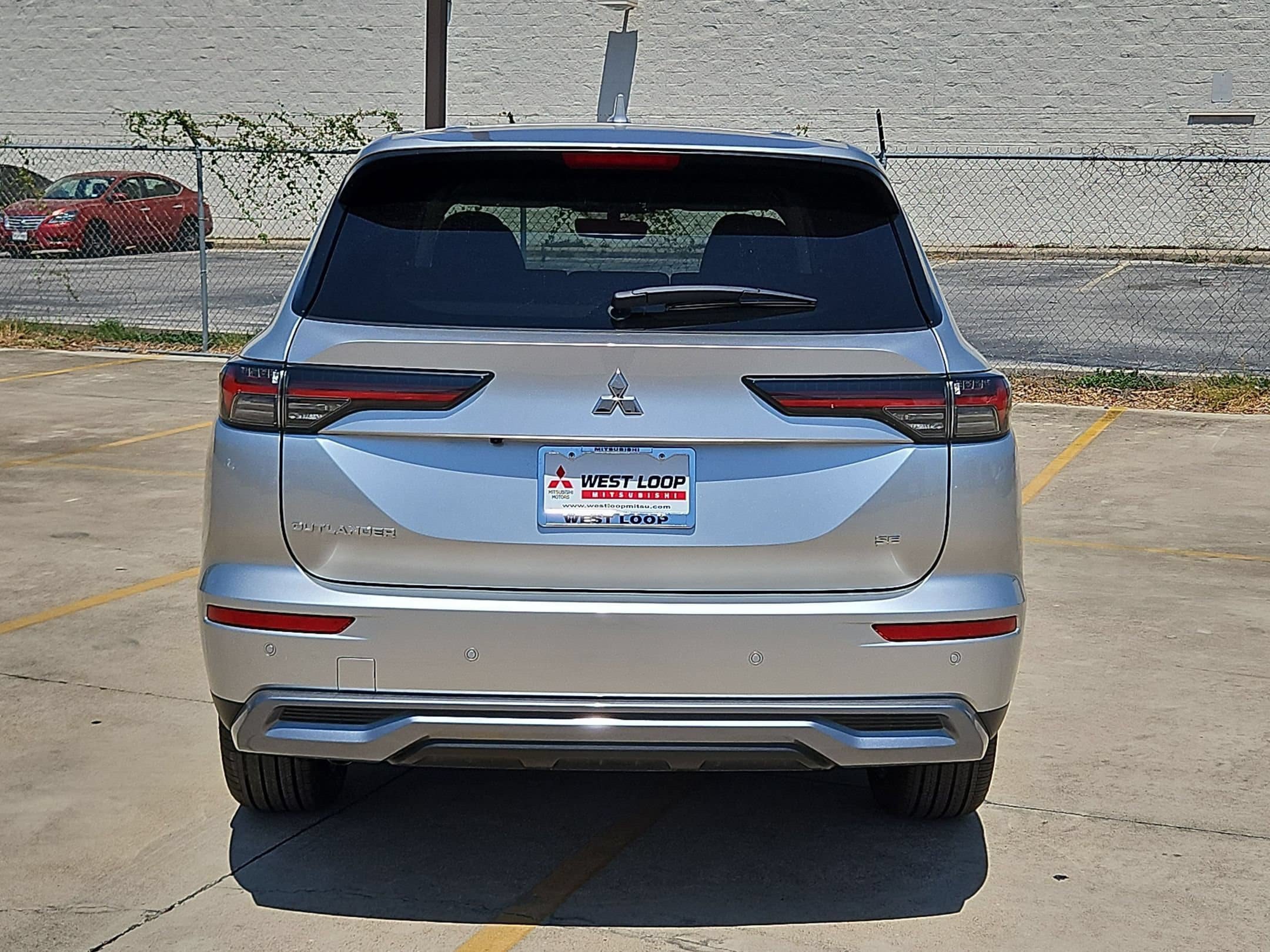 New 2026 Mitsubishi Outlander SE FWD image 4