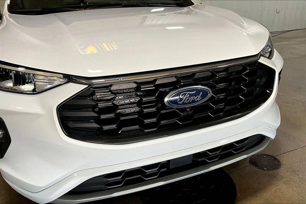 Used 2023 Ford Escape ST-Line Select w/ Tech Pack #2 image 10