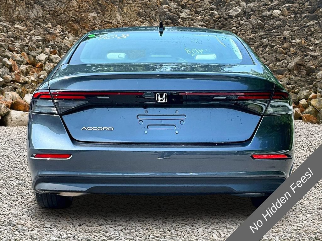 Used 2025 Honda Accord SE image 4