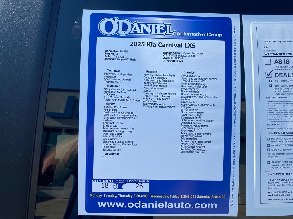 Used 2025 Kia Carnival FWD image 25