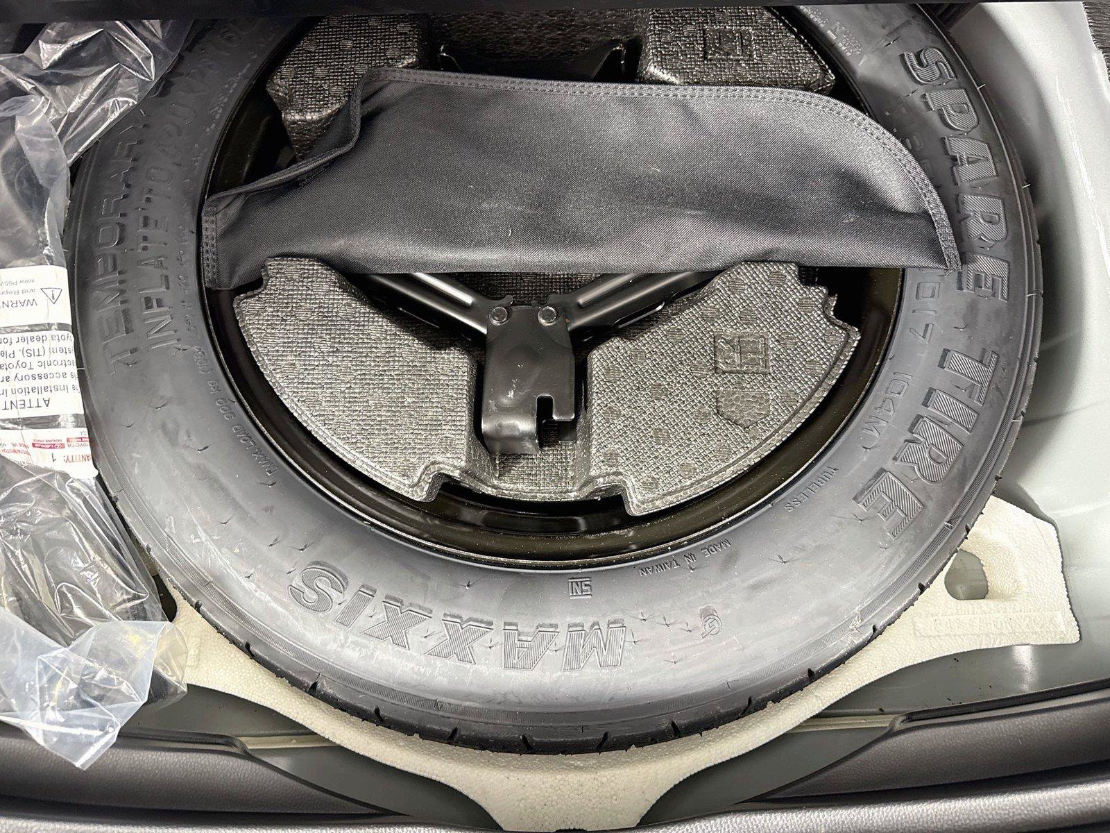 Certified 2025 Toyota RAV4 XLE AWD/4WD image 37
