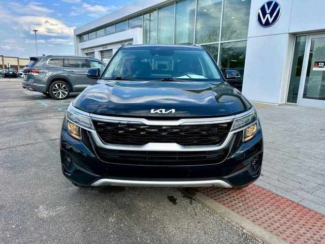 Used 2022 Kia Seltos S image 2