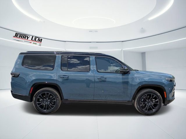 New 2026 Jeep Grand Wagoneer Summit AWD/4WD image 2