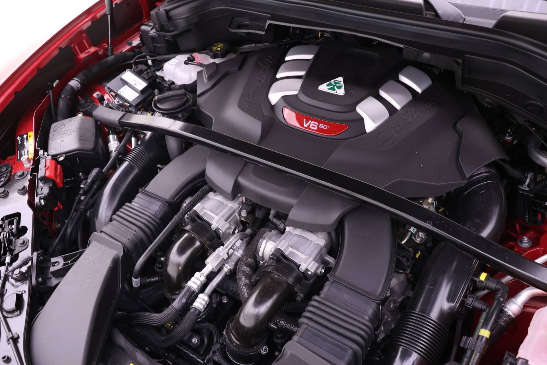 New 2024 Alfa Romeo Stelvio Quadrifoglio AWD/4WD image 16