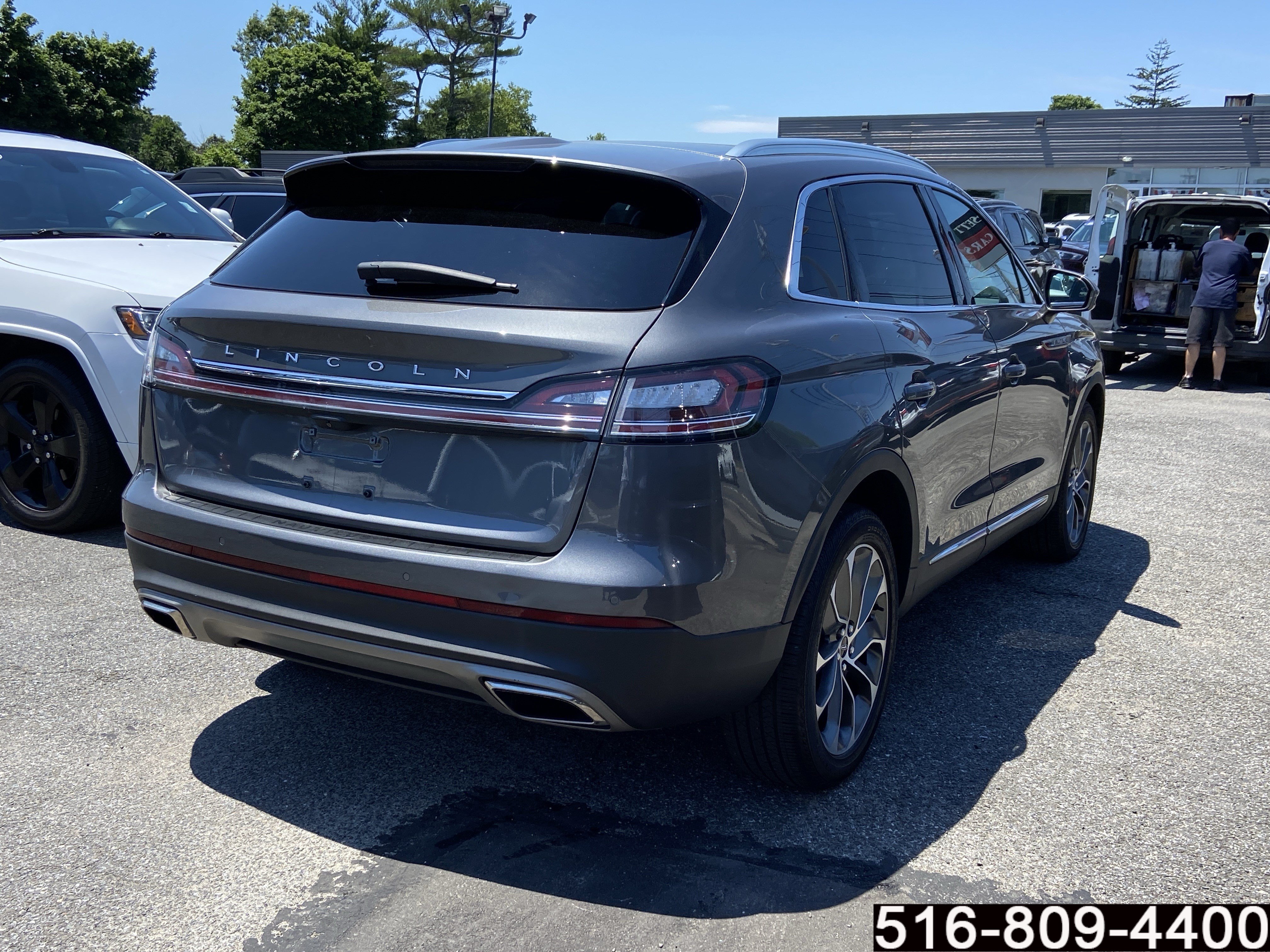 Used 2023 Lincoln Nautilus Reserve AWD/4WD image 5