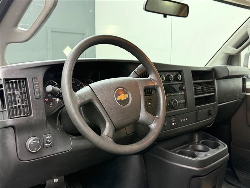 Used 2020 Chevrolet Express 2500 RWD image 10
