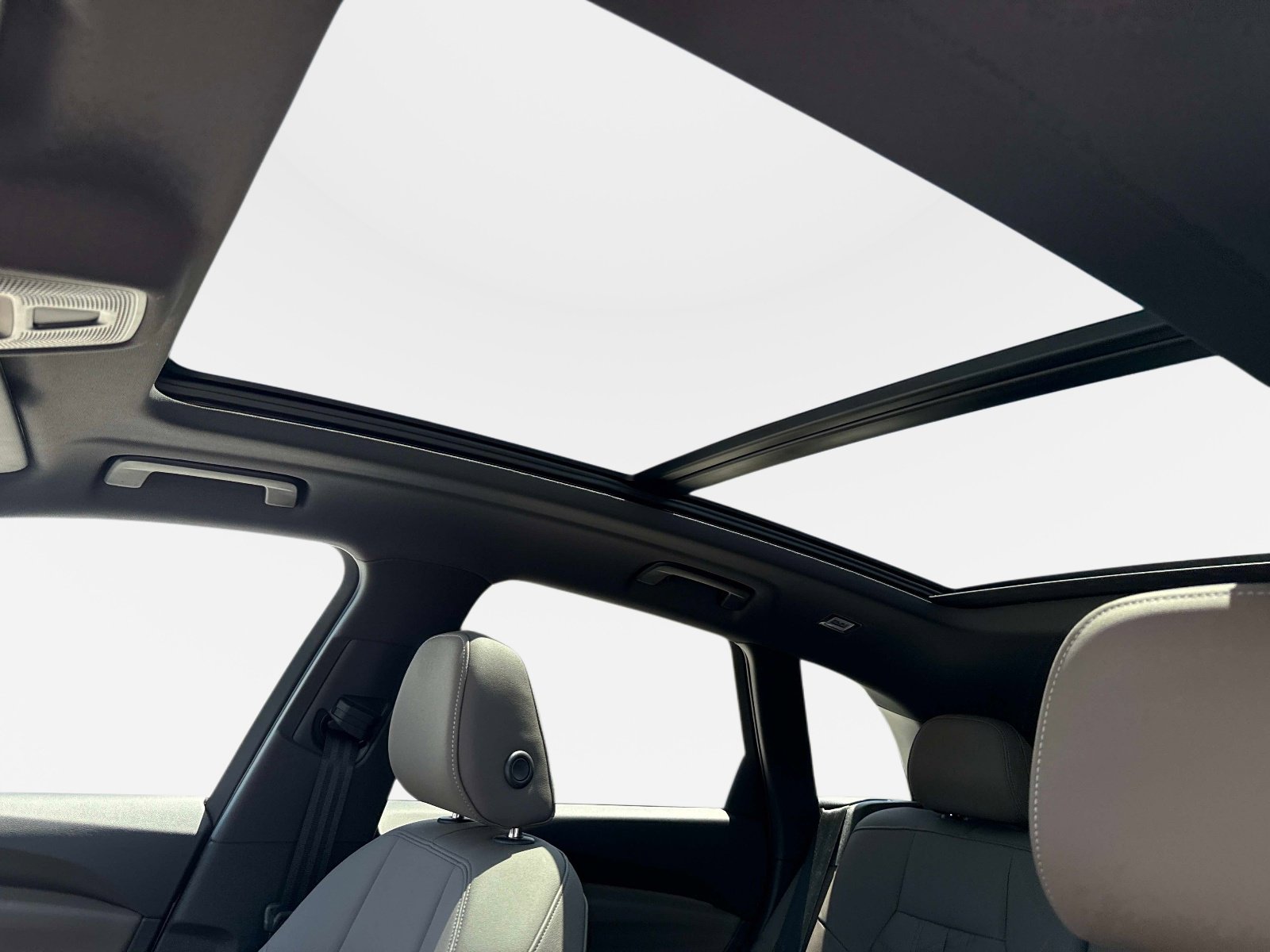 Used 2025 Audi Q5 Premium w/ Convenience Package AWD/4WD image 21