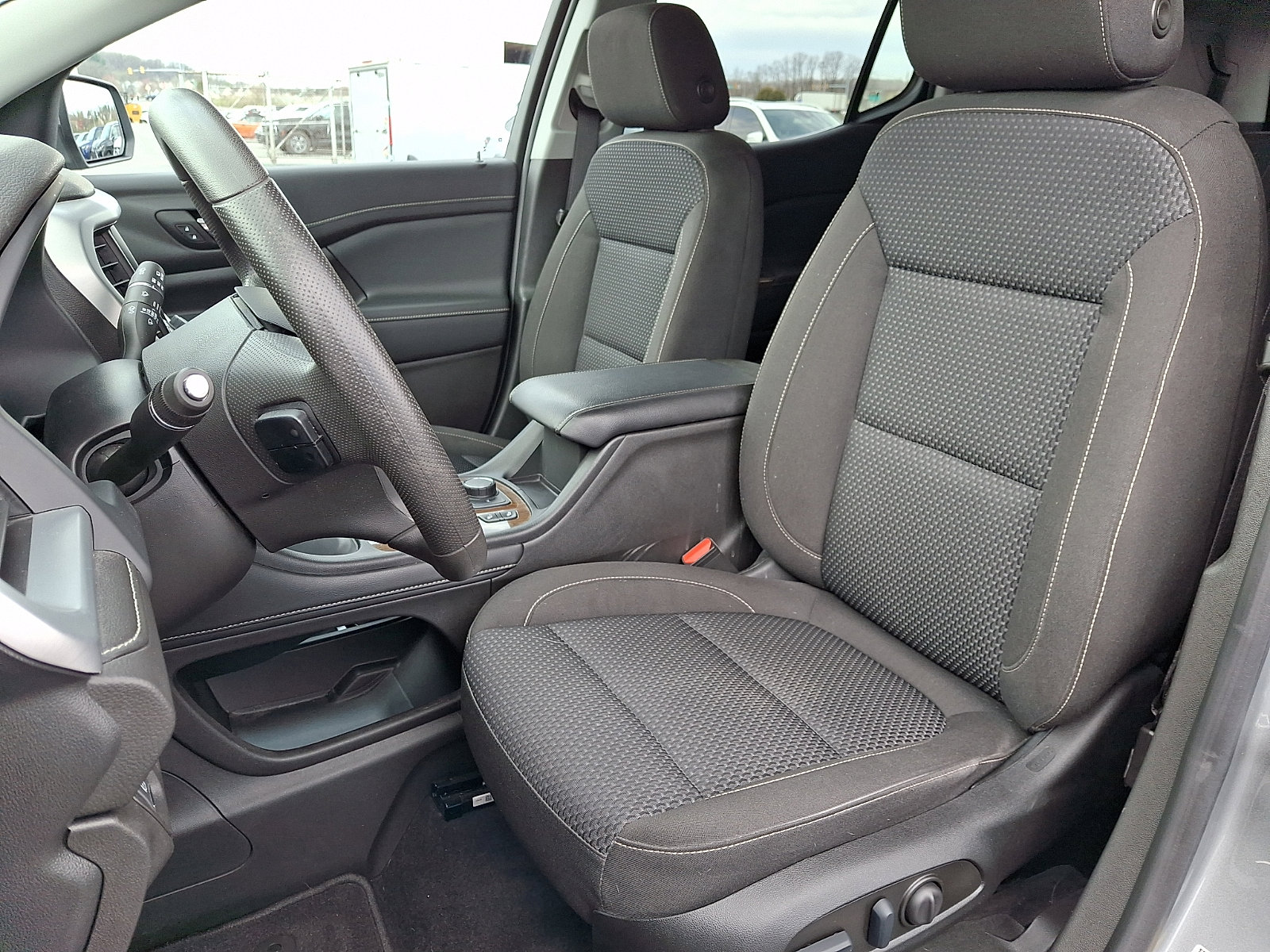 Certified 2023 GMC Acadia SLE w/ Driver Convenience Package image 15