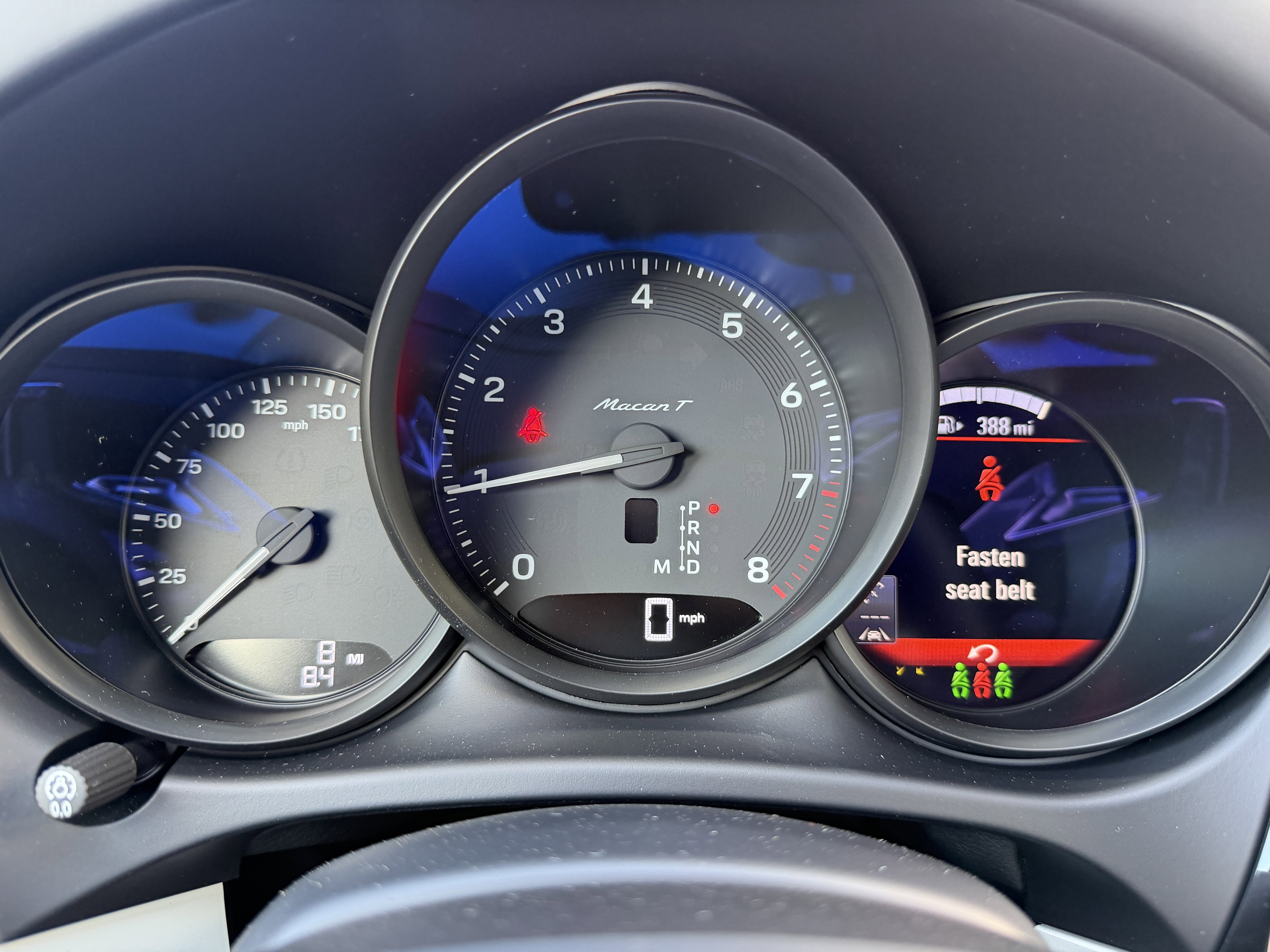 New 2026 Porsche Macan Turbo image 38