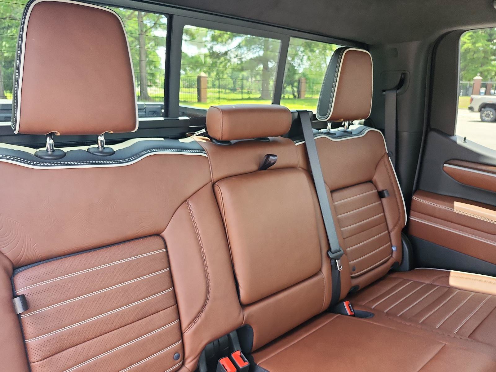 Certified 2025 GMC Sierra 1500 Denali Ultimate AWD/4WD image 12