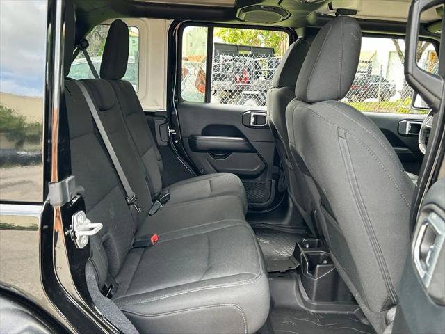 Certified 2018 Jeep Wrangler Unlimited Sahara AWD/4WD image 49