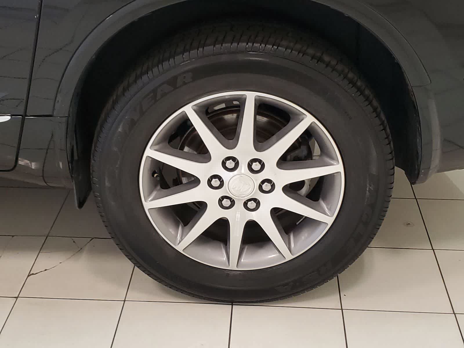 Used 2017 Buick Enclave Leather FWD image 24