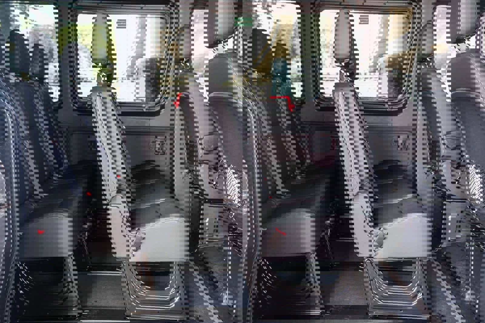 Used 2024 Mercedes-Benz Sprinter 2500 image 19