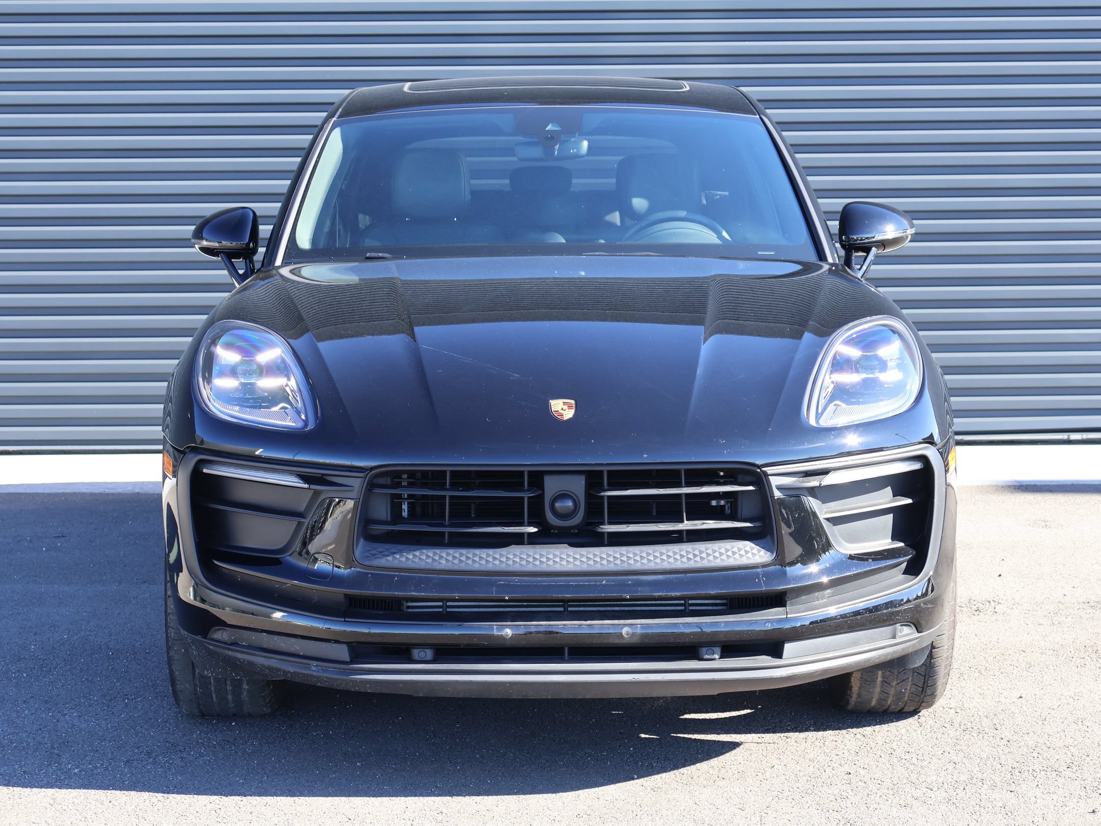 Certified 2023 Porsche Macan AWD/4WD image 7
