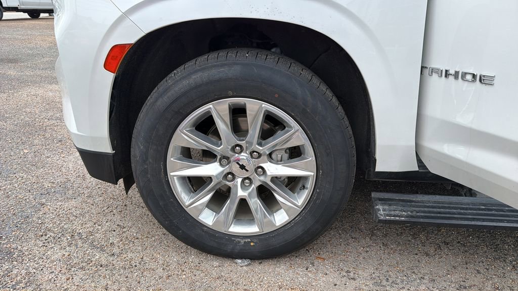Used 2023 Chevrolet Tahoe Premier AWD/4WD image 19