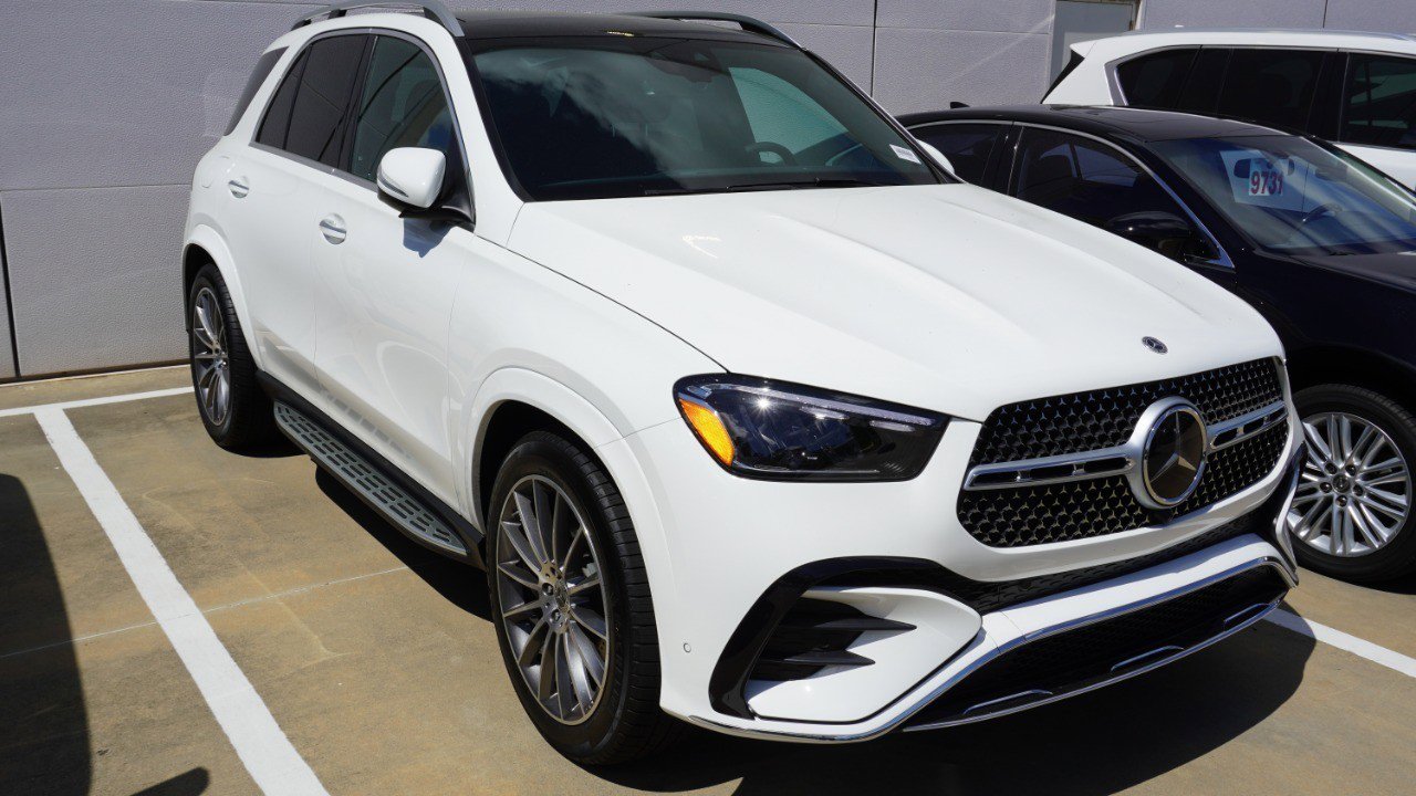 Used 2026 Mercedes-Benz GLE 450 4MATIC image 3