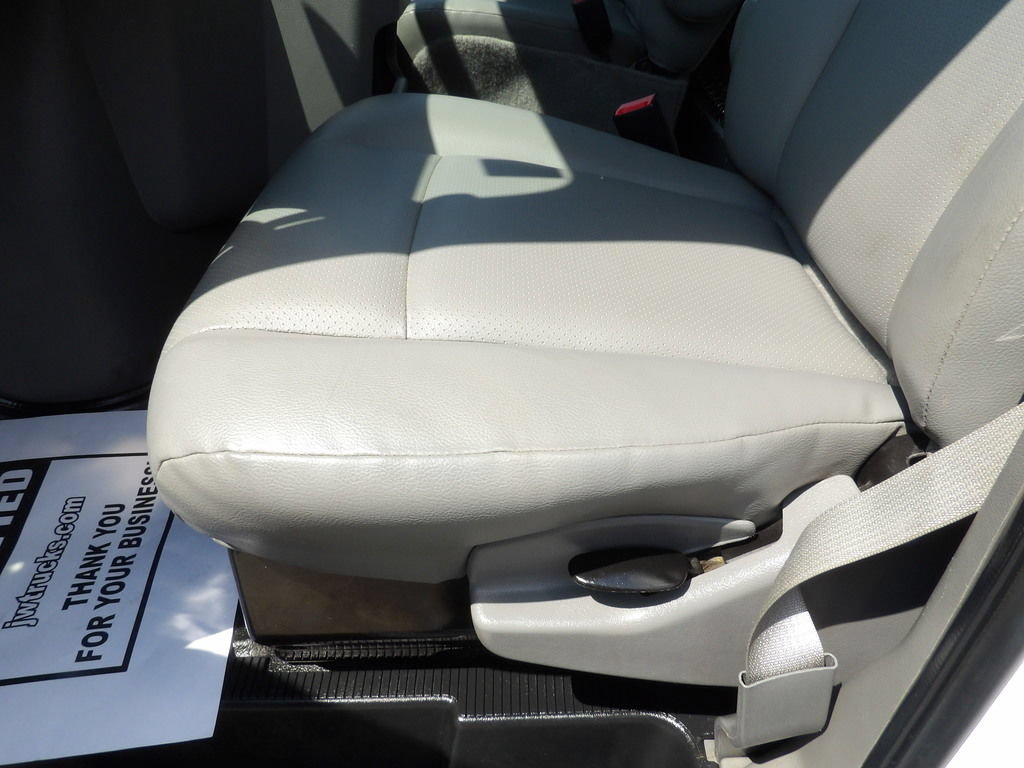Used 2024 Ford E-450 and Econoline 450 Super Duty w/ Power Windows & Locks Group RWD image 18