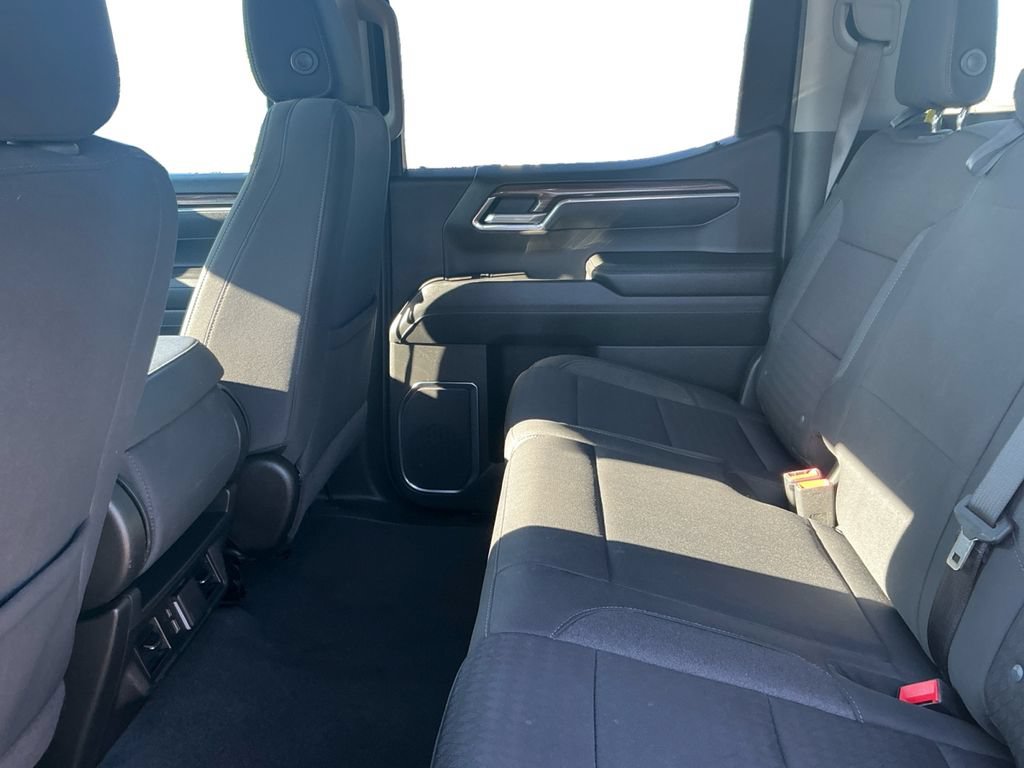 Used 2025 Chevrolet Silverado 1500 LT AWD/4WD image 21
