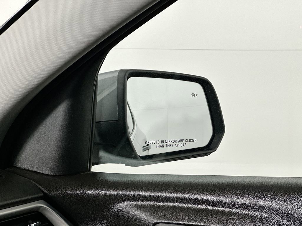 Used 2023 GMC Acadia SLE w/ Driver Convenience Package image 25