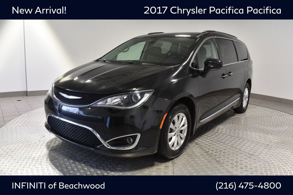 Used 2017 Chrysler Pacifica Touring-L