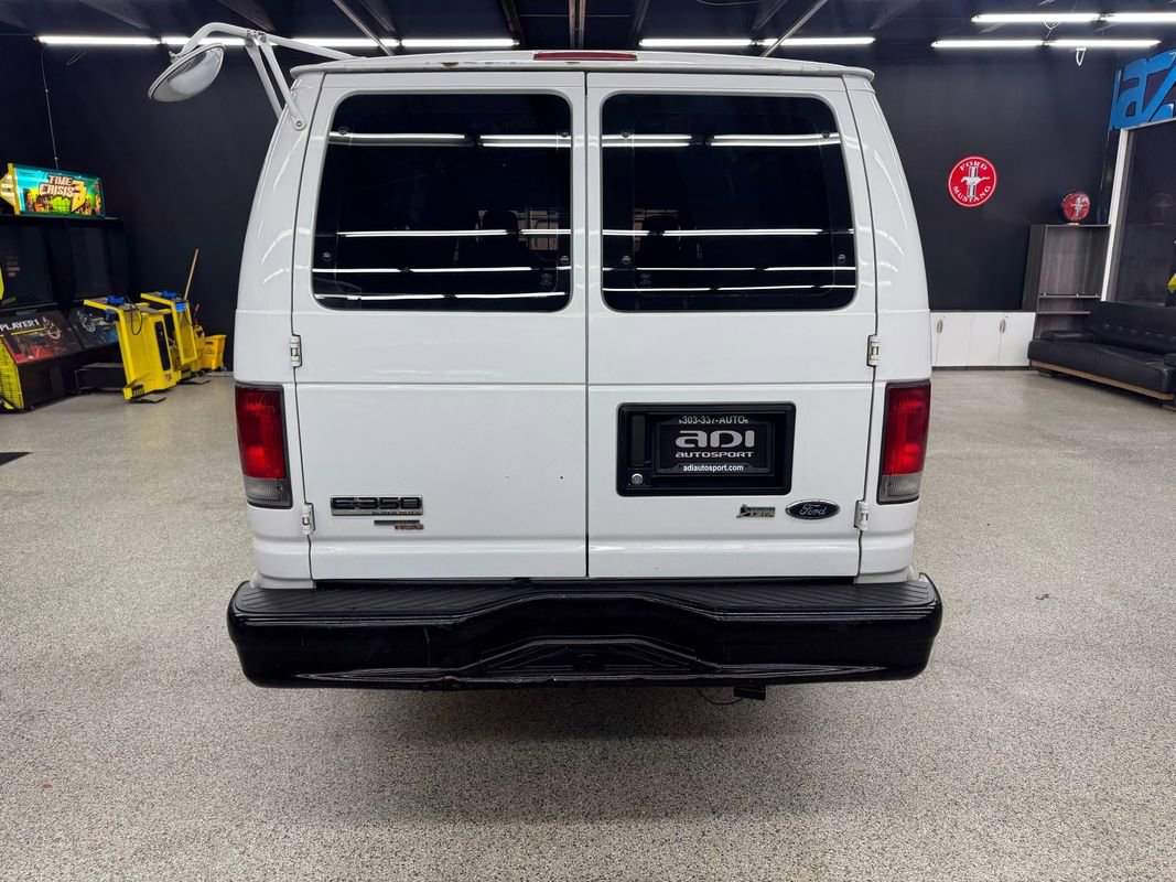 Used 2014 Ford E-350 and Econoline 350 Extended Super Duty image 4