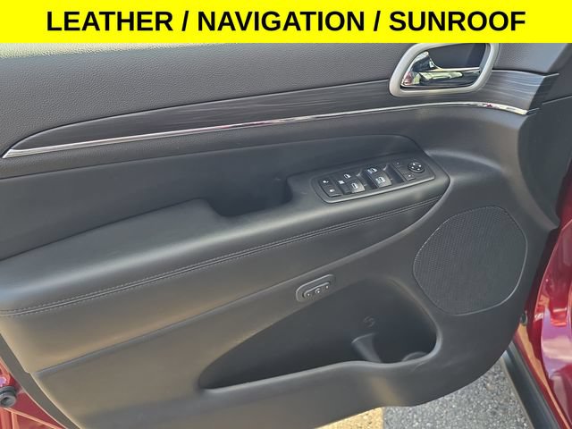 Used 2020 Jeep Grand Cherokee Limited AWD/4WD image 10