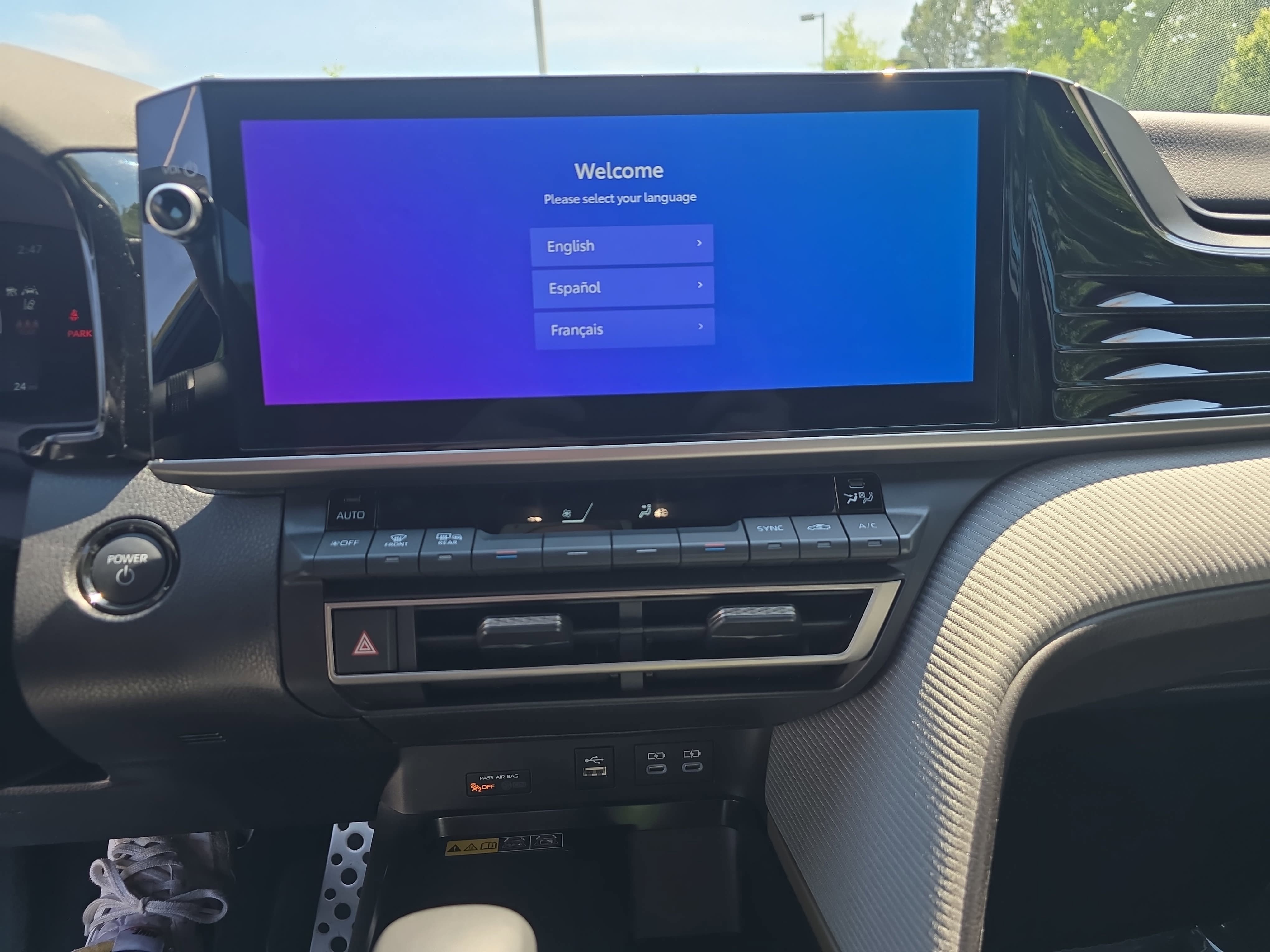 Used 2025 Toyota Camry SE w/ Multimedia Upgrade Package FWD image 21