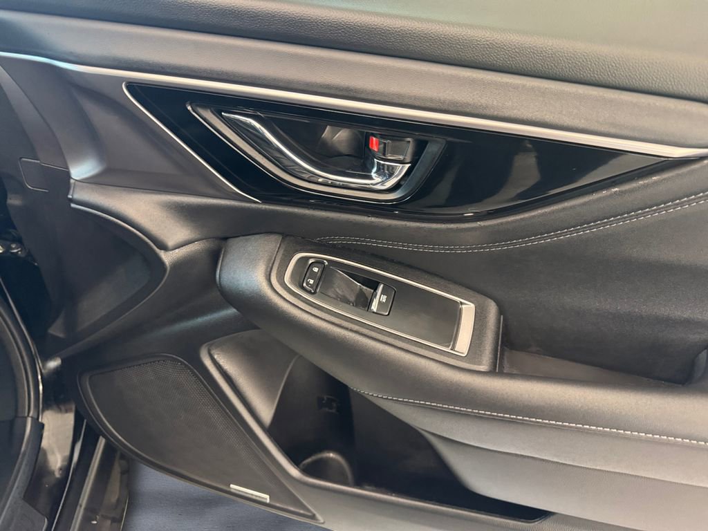 Used 2025 Subaru Outback Limited image 15