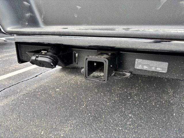 New 2026 GMC Savana 3500 w/ Driver Convenience Package RWD image 17