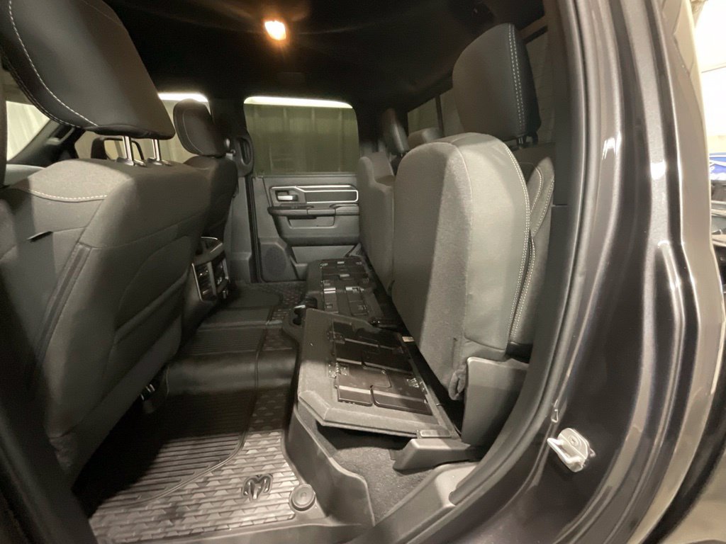 Used 2025 RAM 3500 Big Horn AWD/4WD image 13
