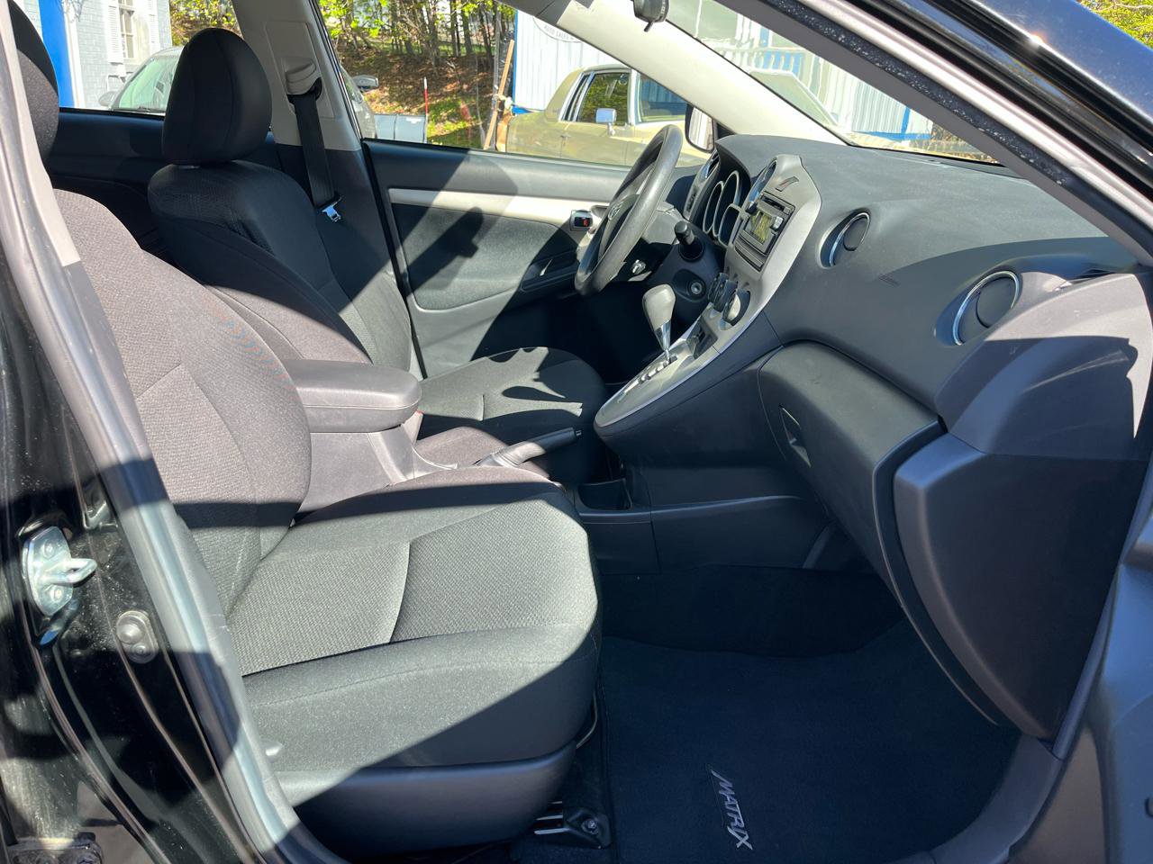 Used 2013 Toyota Matrix L FWD image 16