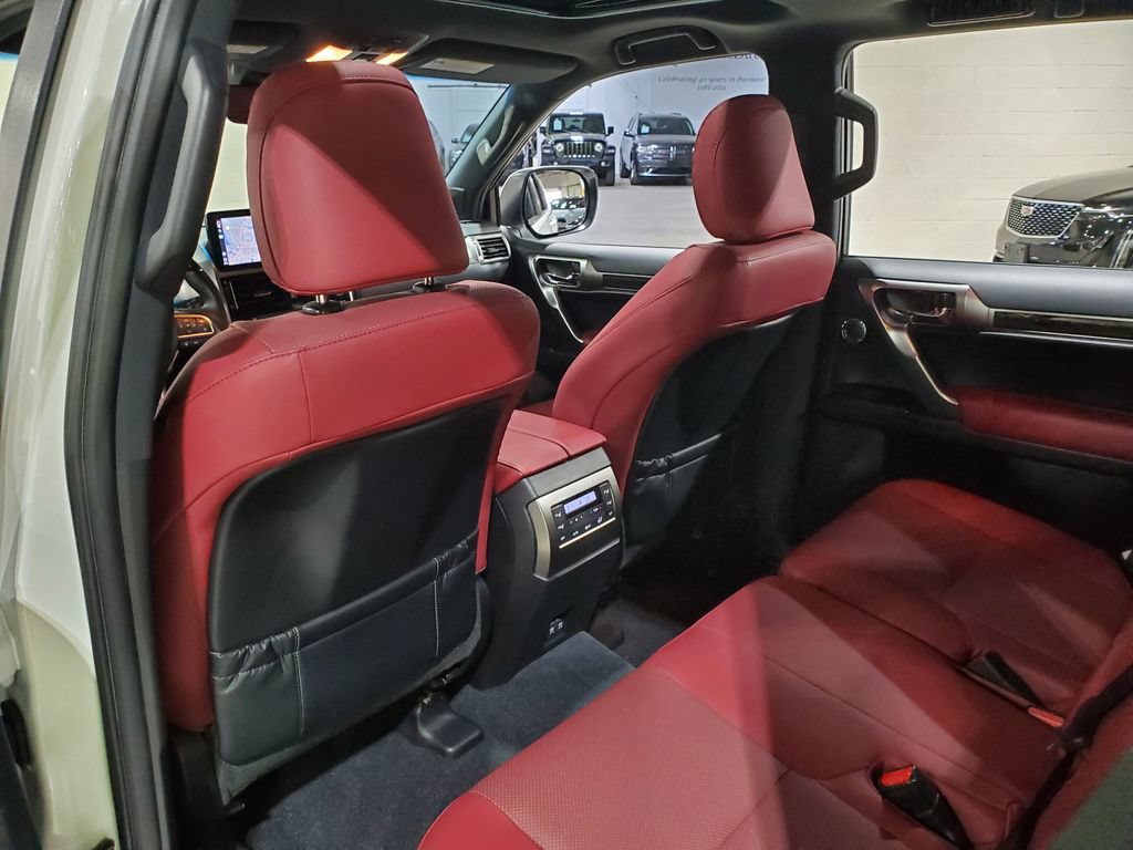 Used 2023 Lexus GX 460 Premium w/ Premium Plus Package AWD/4WD image 26