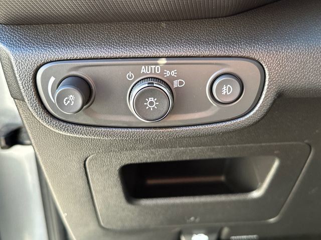 Used 2022 Chevrolet TrailBlazer LT w/ LPO, Blackout Package image 24