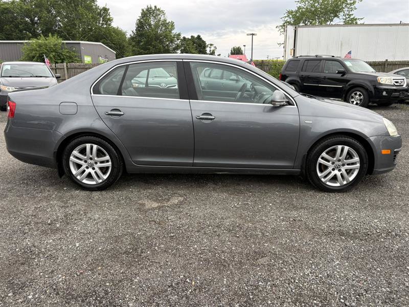 Used 2007 Volkswagen Jetta Wolfsburg Edition FWD image 5