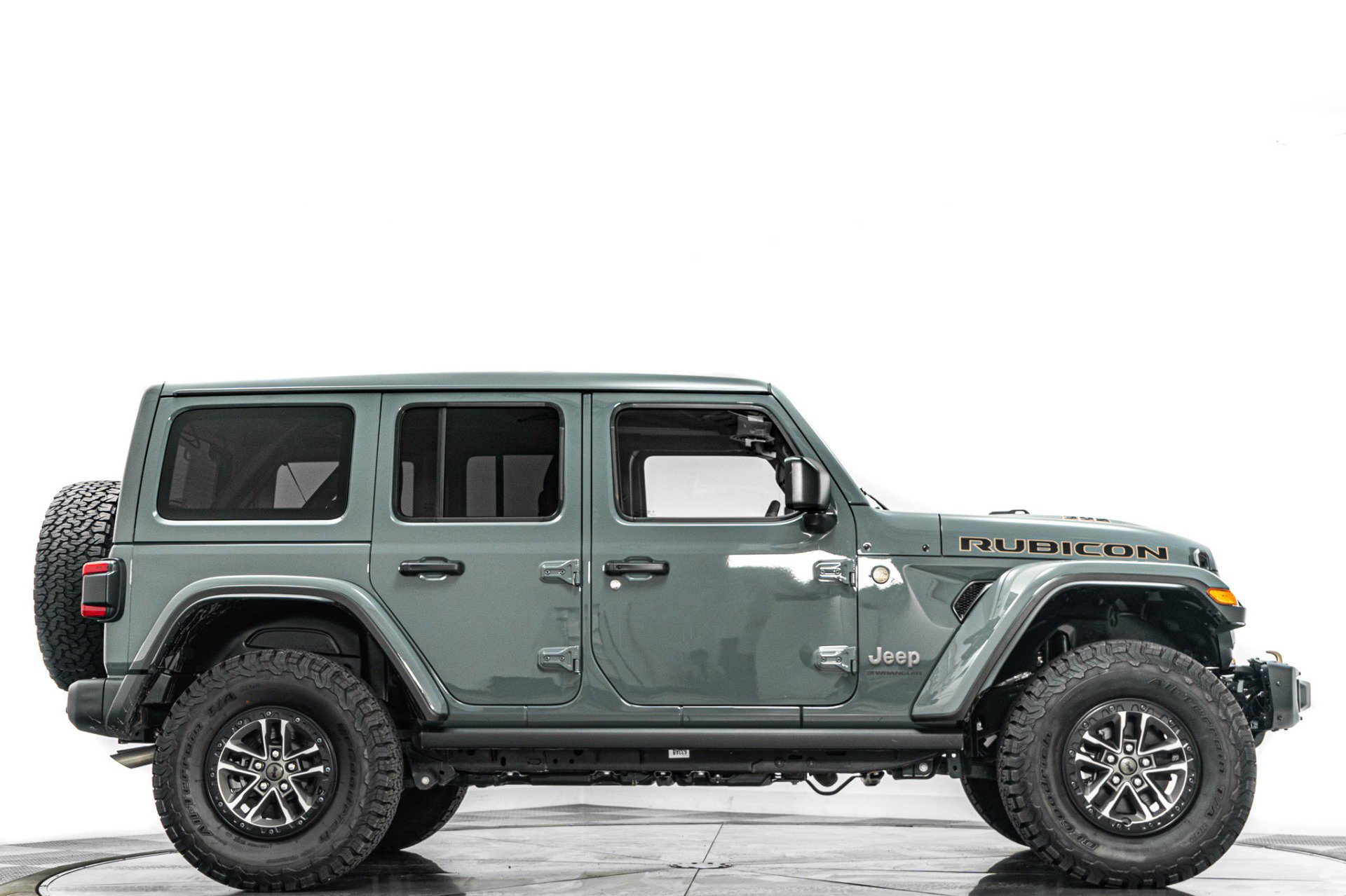 Used 2024 Jeep Wrangler Unlimited Rubicon 392 AWD/4WD image 2