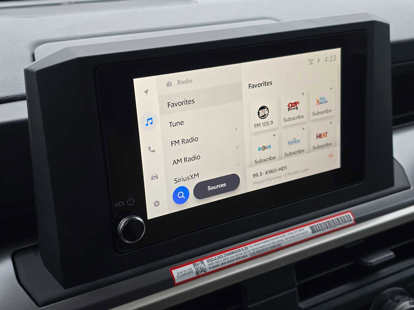 Certified 2025 Toyota Tacoma TRD Off-Road image 32