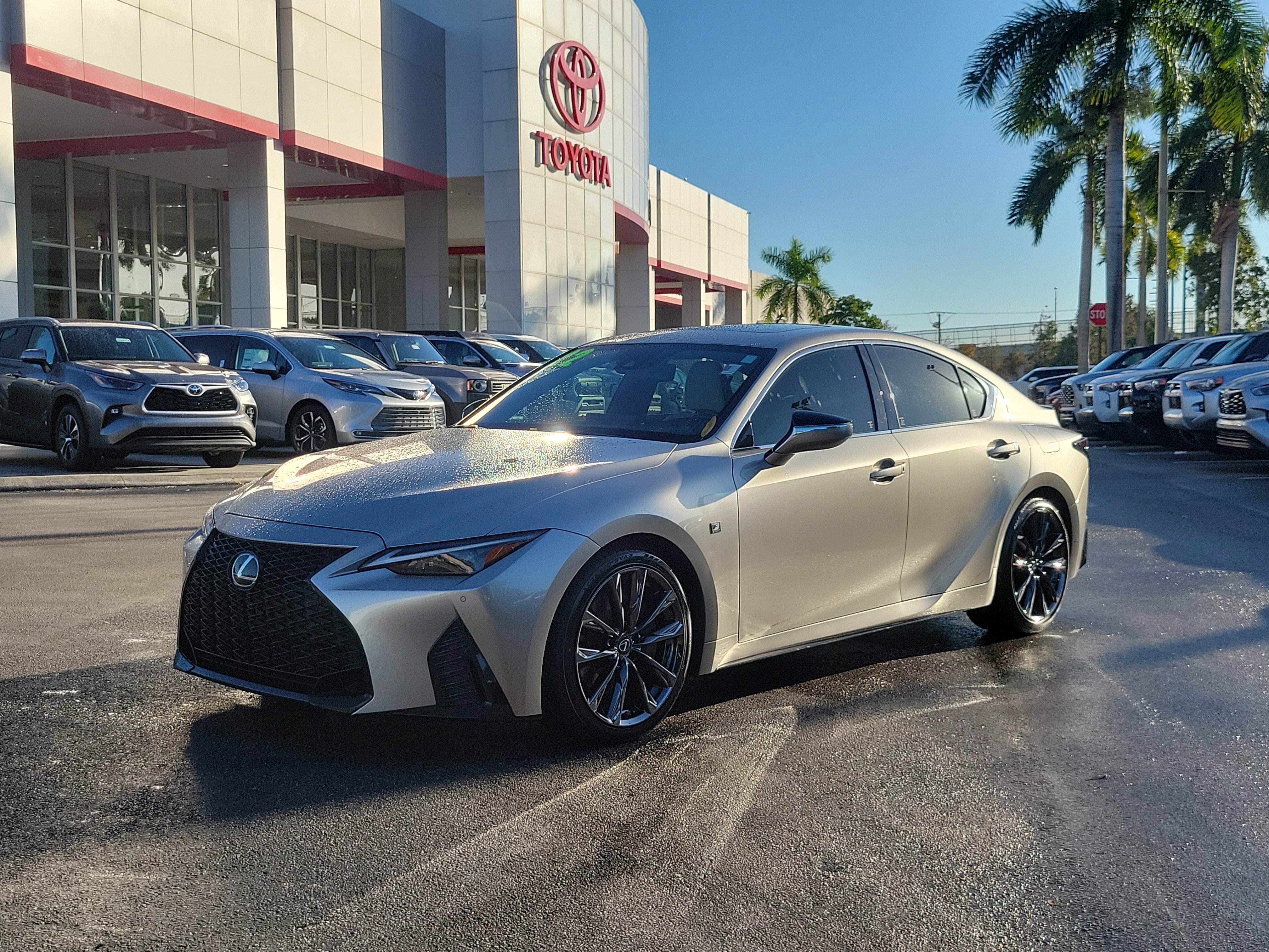 Used 2022 Lexus IS 350 F Sport image 2