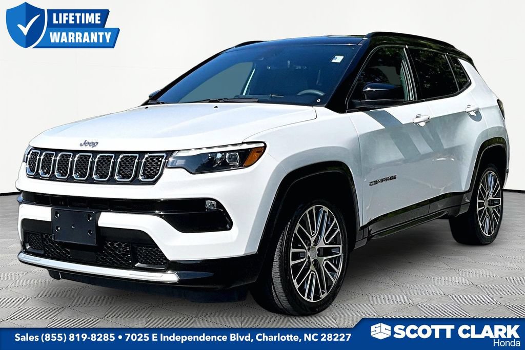 Used 2023 Jeep Compass Limited w/ Elite Group AWD/4WD image 3